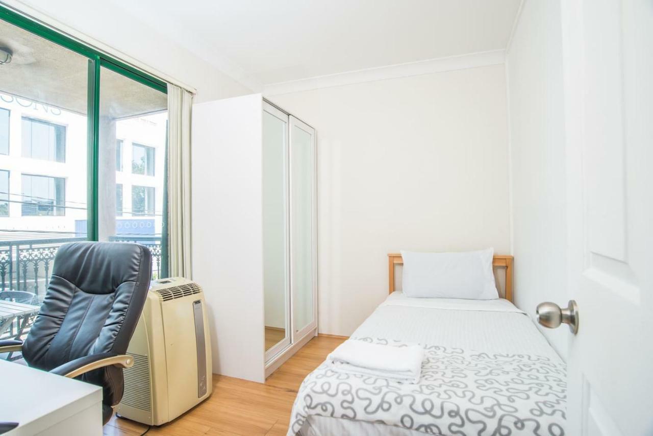 Spacious & Cozy Apt@heart Of Redfern Closes To Cbd Apartment Sydney